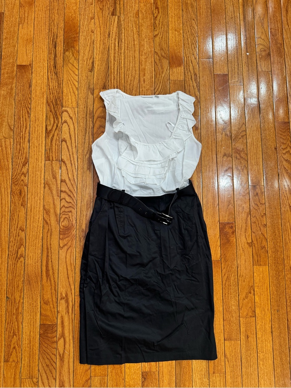 New York & Company White and Black Sleeveless Ruffle neckline Dress with belt